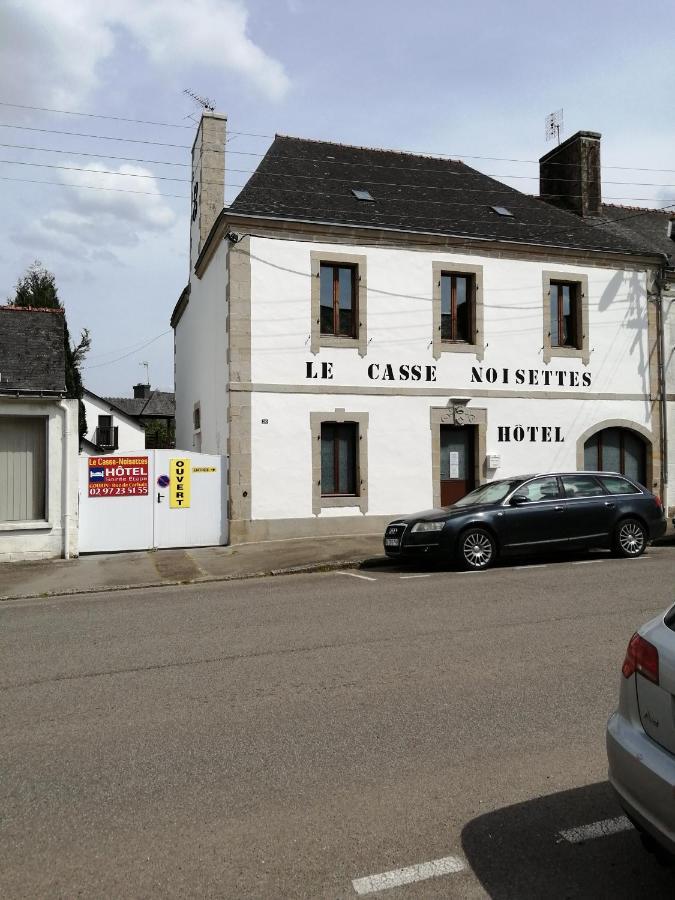 ホテル Le Casse Noisettes Gourin エクステリア 写真